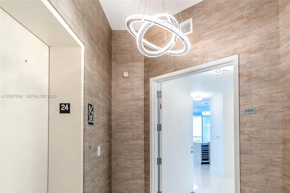 2020 Bayshore Dr #2404 Miami, FL 33137