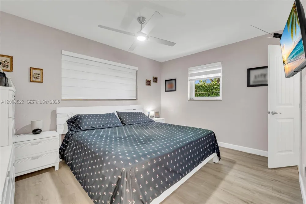 4275 SW 87th Ave Miami, FL 33165