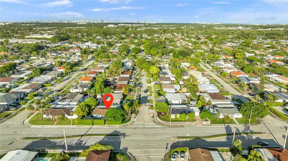 4275 SW 87th Ave Miami, FL 33165