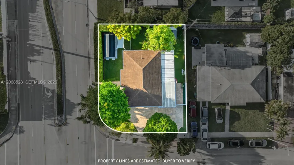4275 SW 87th Ave Miami, FL 33165