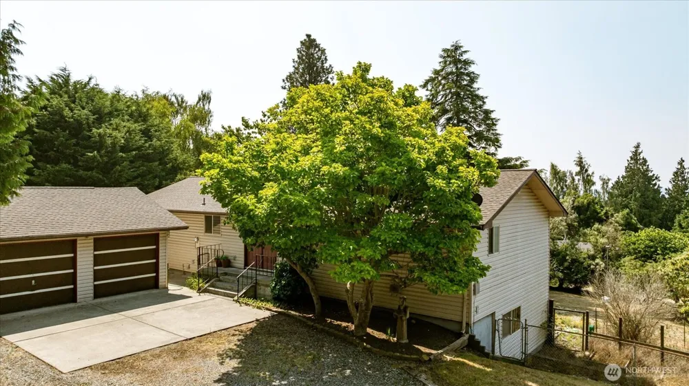 581 Olympic View Drive Coupeville, WA 98239