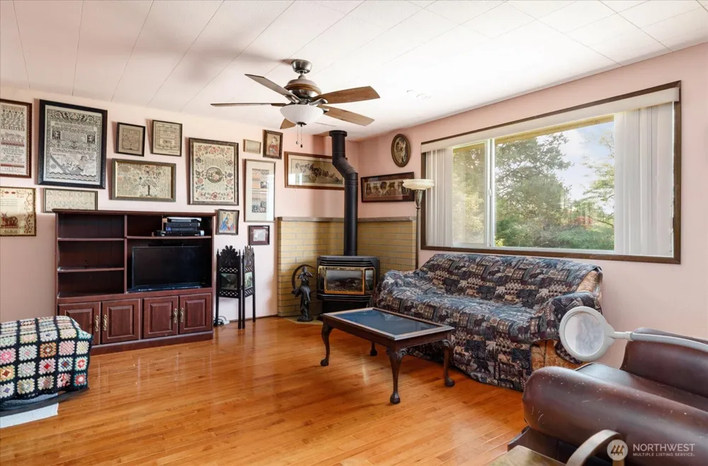 581 Olympic View Drive Coupeville, WA 98239
