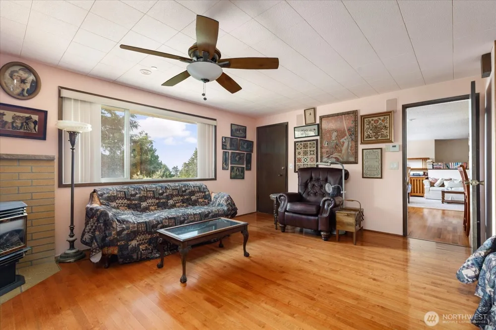581 Olympic View Drive Coupeville, WA 98239