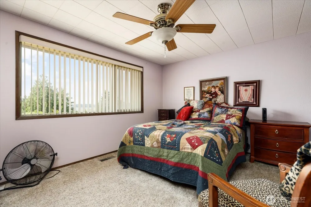 581 Olympic View Drive Coupeville, WA 98239
