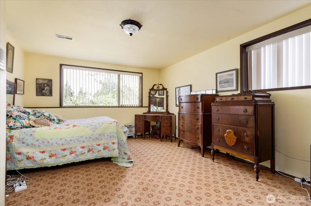 581 Olympic View Drive Coupeville, WA 98239