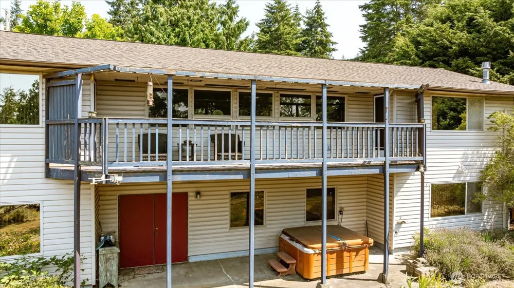 581 Olympic View Drive Coupeville, WA 98239