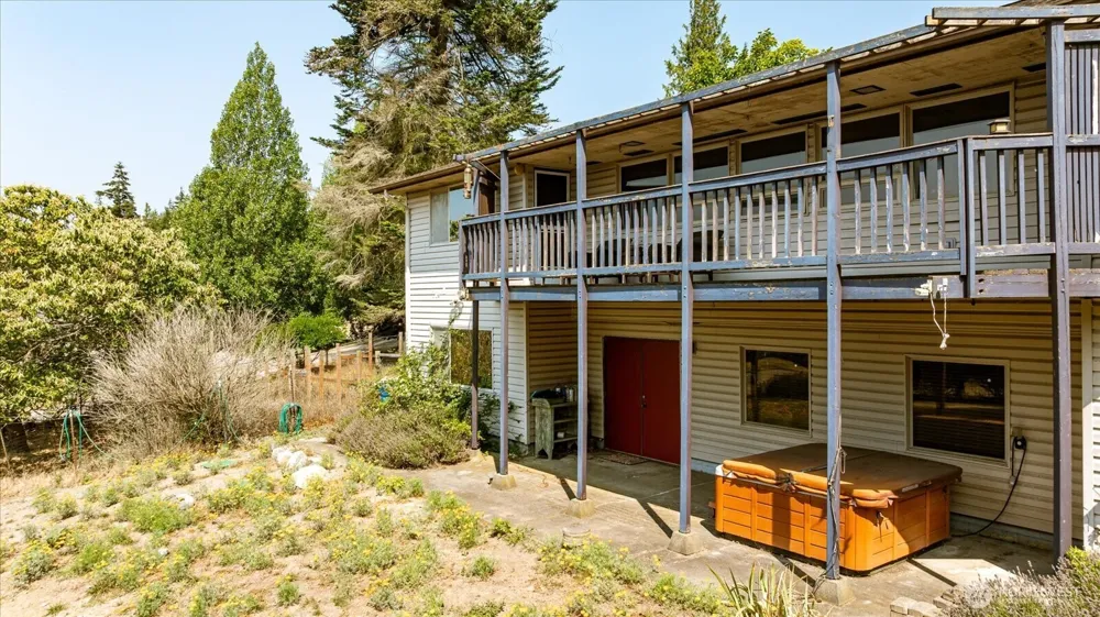 581 Olympic View Drive Coupeville, WA 98239