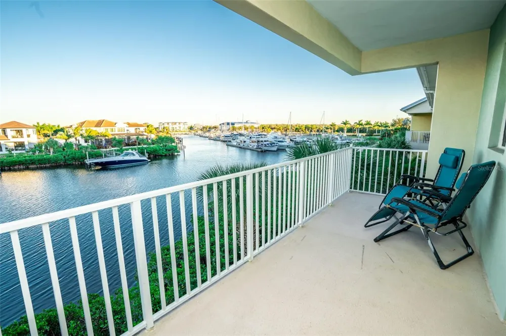 465 BAHIA BEACH BOULEVARD Ruskin, FL 33570