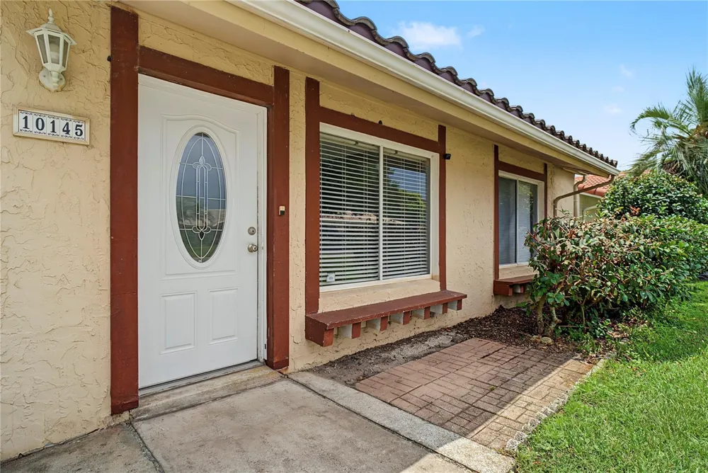 10145 BLUFF COURT Orlando, FL 32821