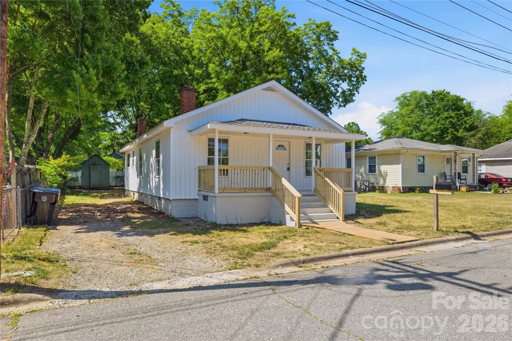 92 Spencer Avenue Mooresville, NC 28115