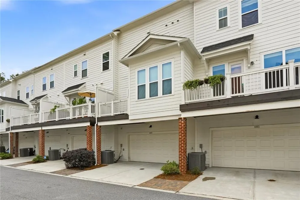 687 Brennan Drive Decatur, GA 30033