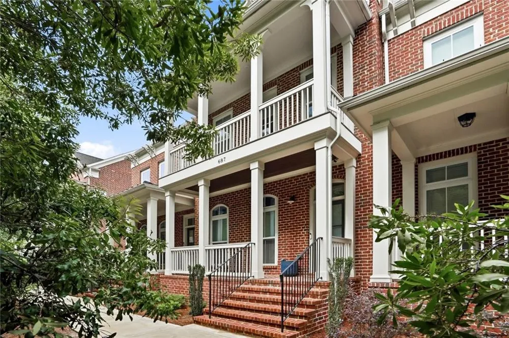 687 Brennan Drive Decatur, GA 30033