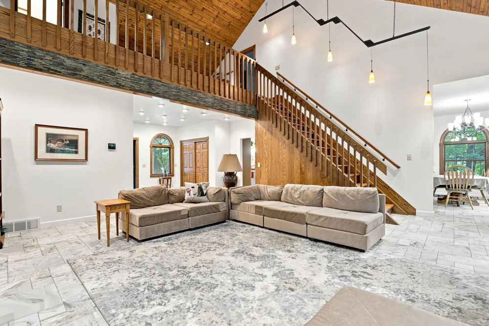 8423 S Harnden Drive Fremont, MI 49412