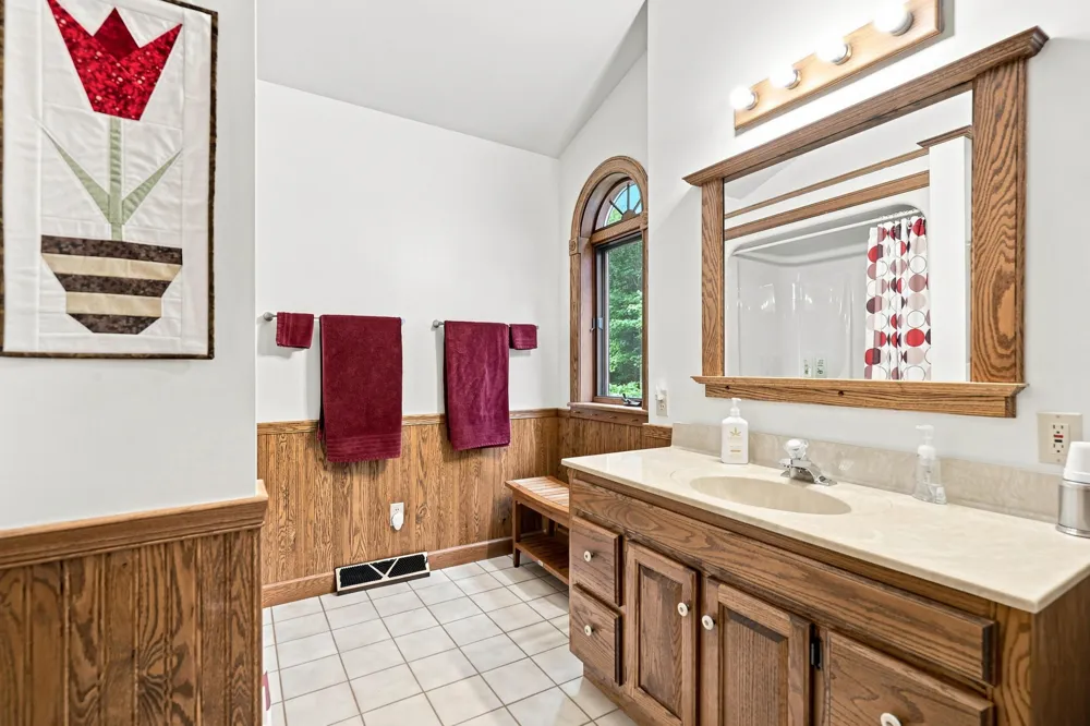 8423 S Harnden Drive Fremont, MI 49412