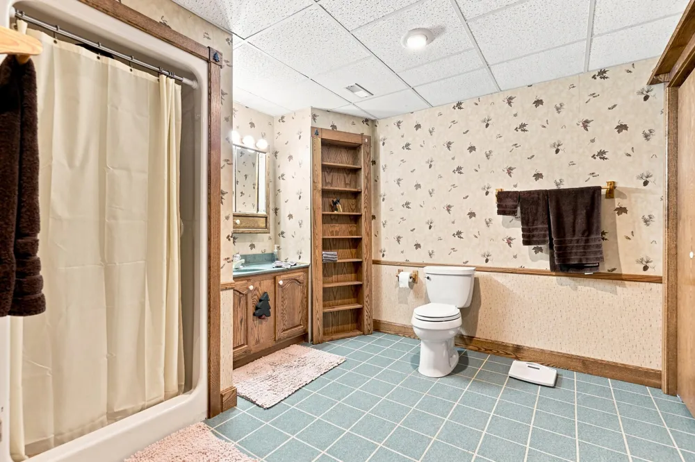 8423 S Harnden Drive Fremont, MI 49412