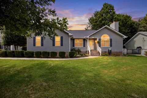 717 Ashbrook Drive