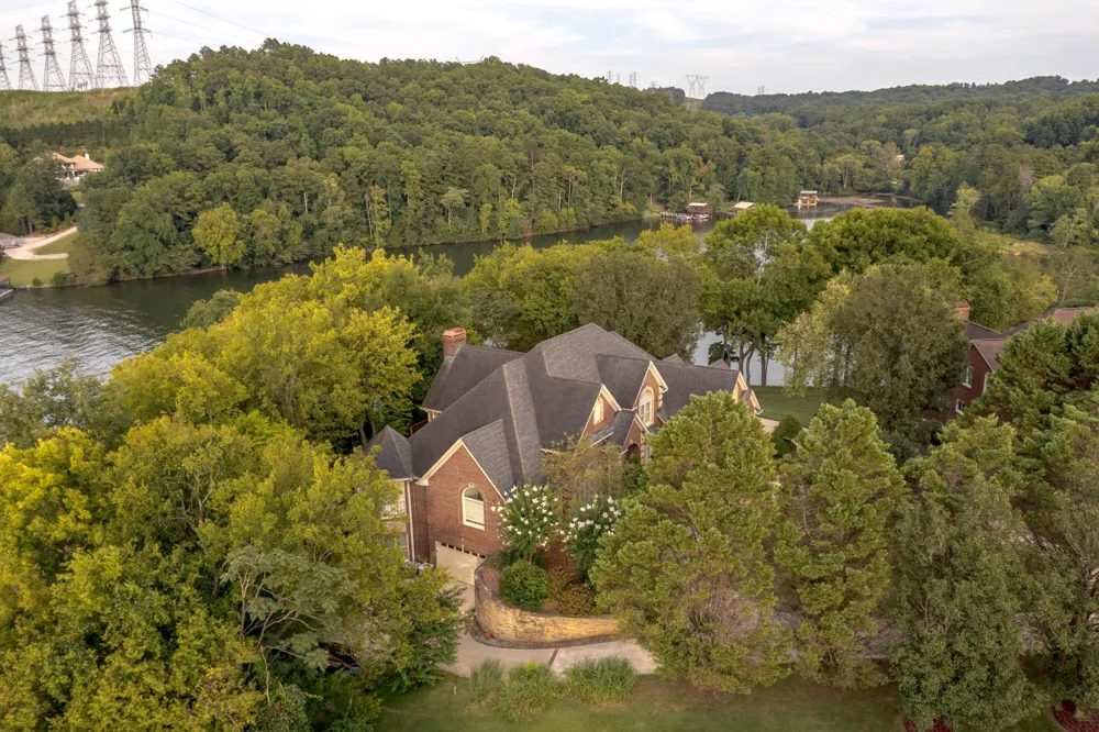 6322 Hamilton Island Road Harrison, TN 37341