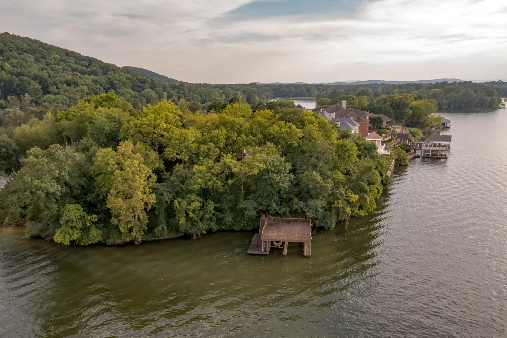 6322 Hamilton Island Road Harrison, TN 37341