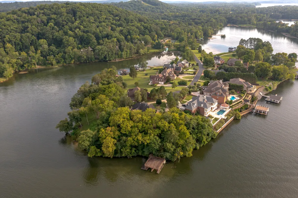 6322 Hamilton Island Road Harrison, TN 37341