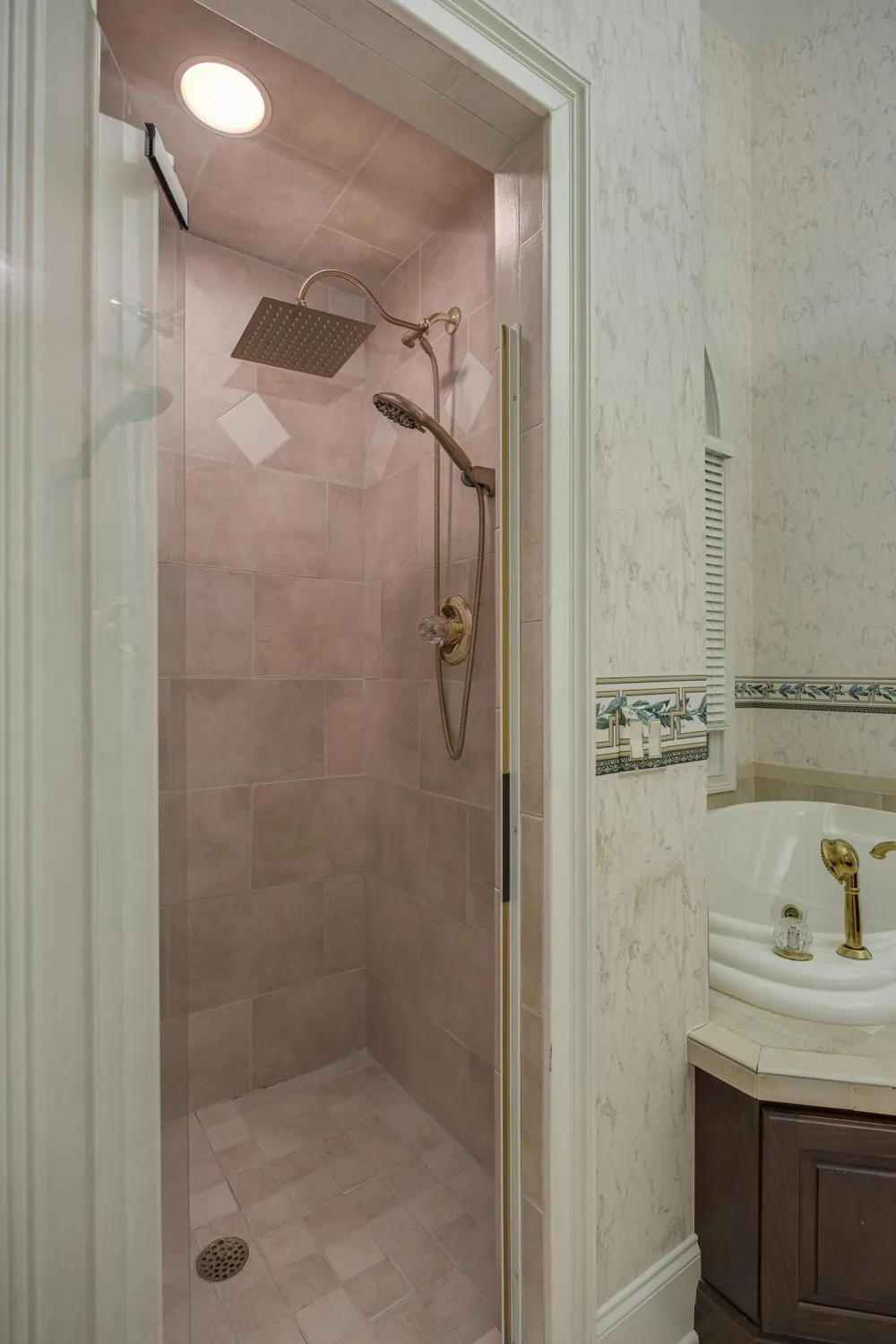 6322 Hamilton Island Road Harrison, TN 37341
