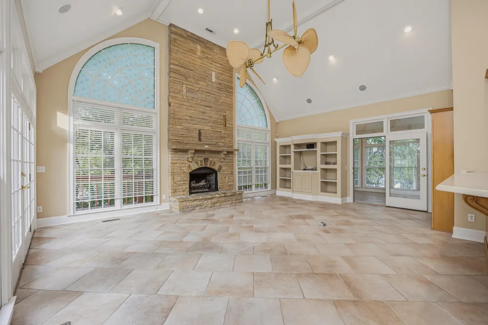 6322 Hamilton Island Road Harrison, TN 37341