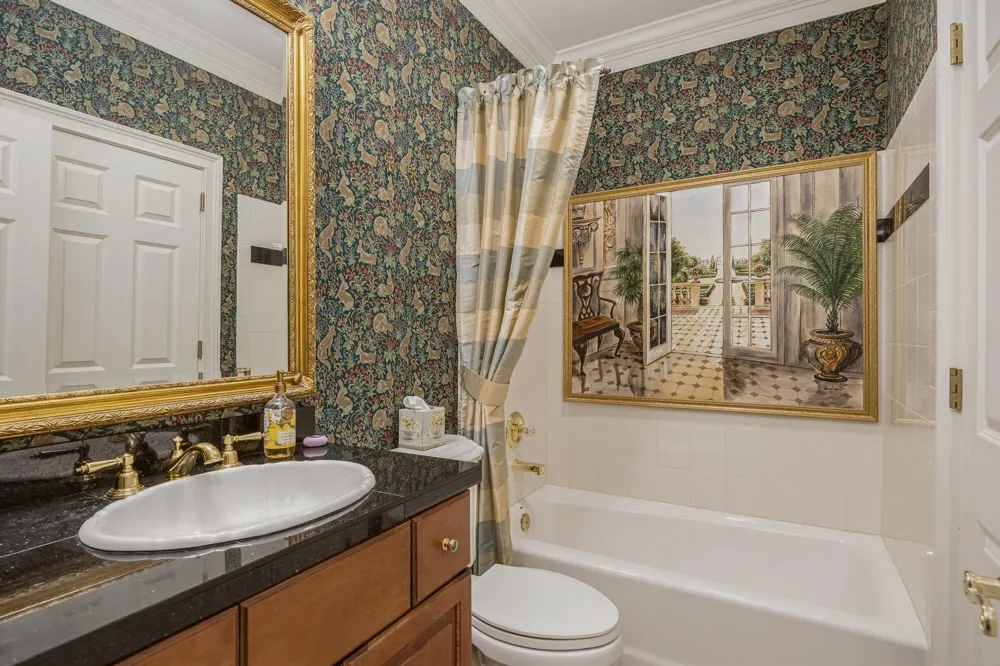 6322 Hamilton Island Road Harrison, TN 37341