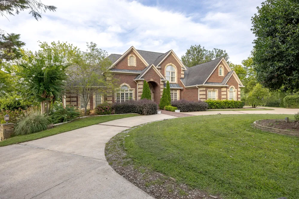 6322 Hamilton Island Road Harrison, TN 37341