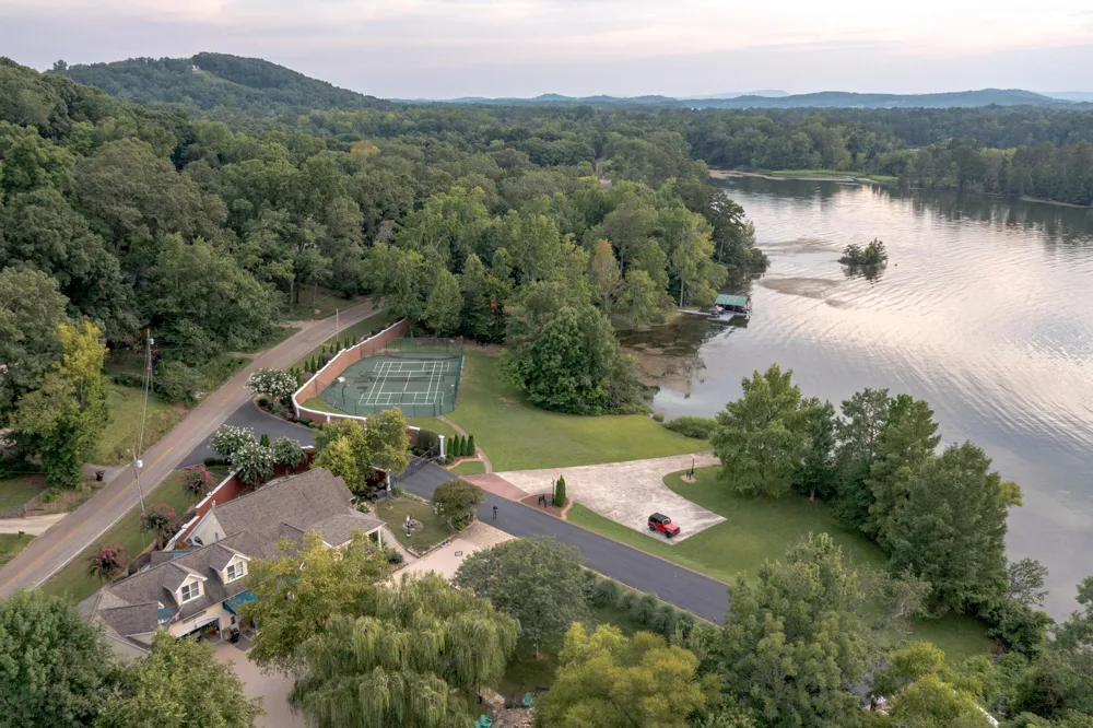 6322 Hamilton Island Road Harrison, TN 37341