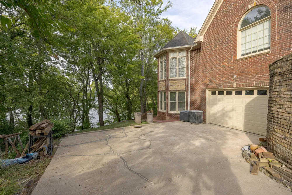 6322 Hamilton Island Road Harrison, TN 37341