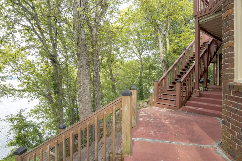 6322 Hamilton Island Road Harrison, TN 37341