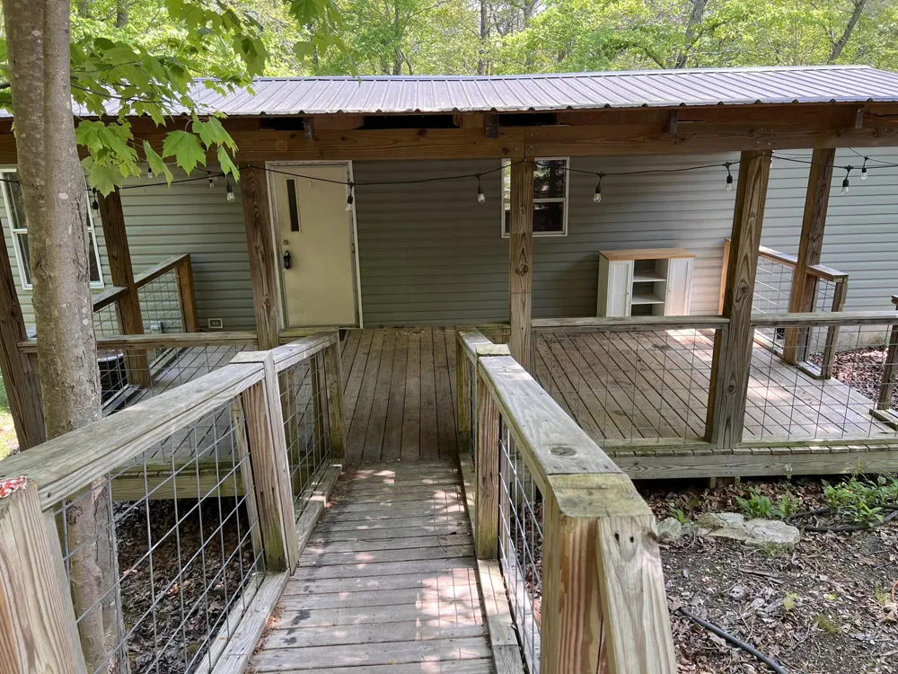 754 Dale Trail Menlo, GA 30731