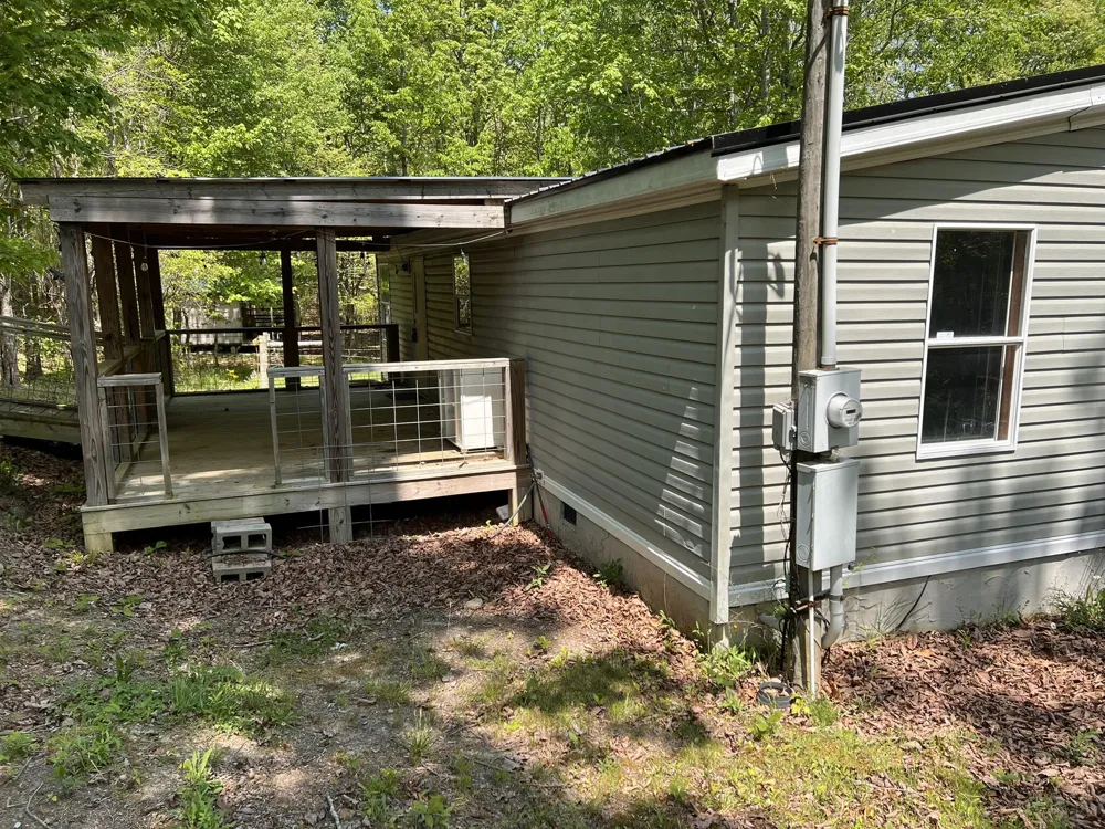 754 Dale Trail Menlo, GA 30731