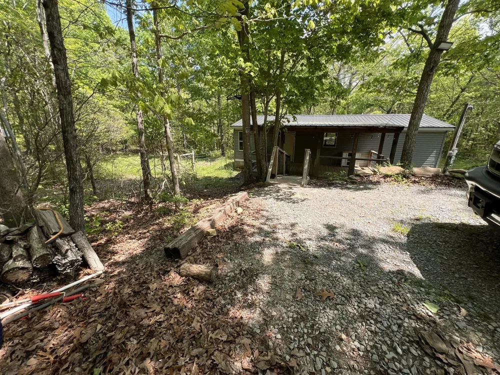 754 Dale Trail Menlo, GA 30731