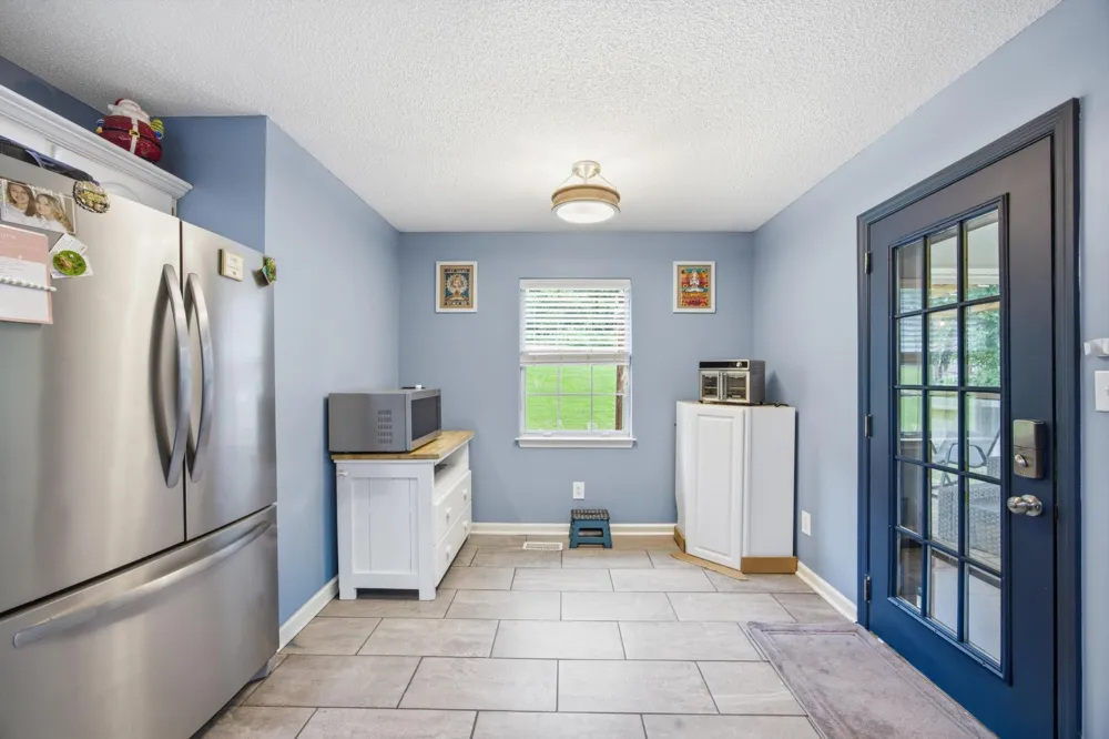 717 Ashbrook Drive Hixson, TN 37343