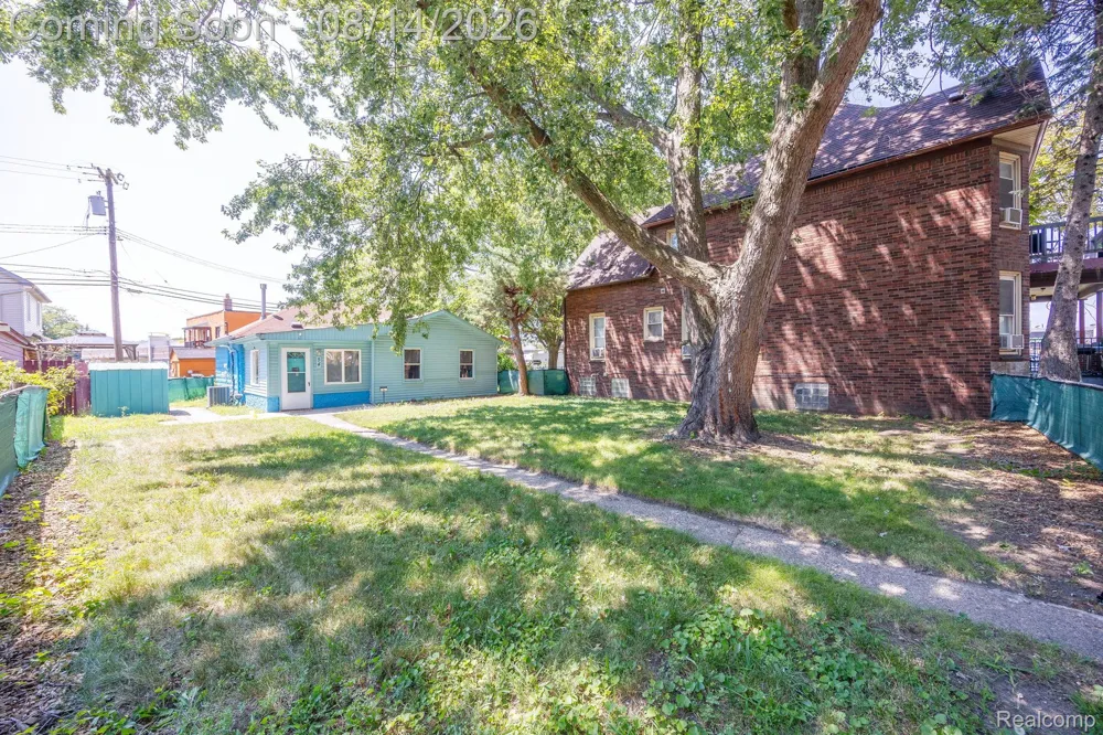 54 Walnut Street River Rouge City, MI 48218