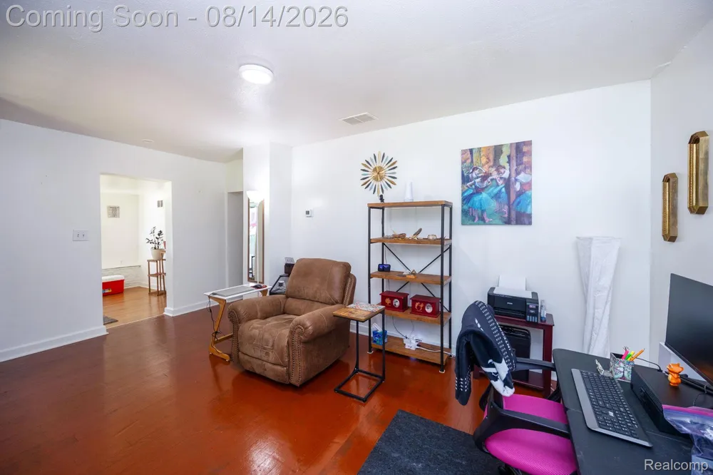 54 Walnut Street River Rouge City, MI 48218