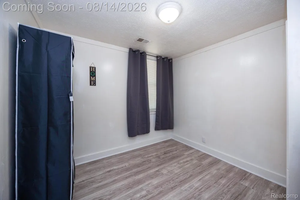 54 Walnut Street River Rouge City, MI 48218