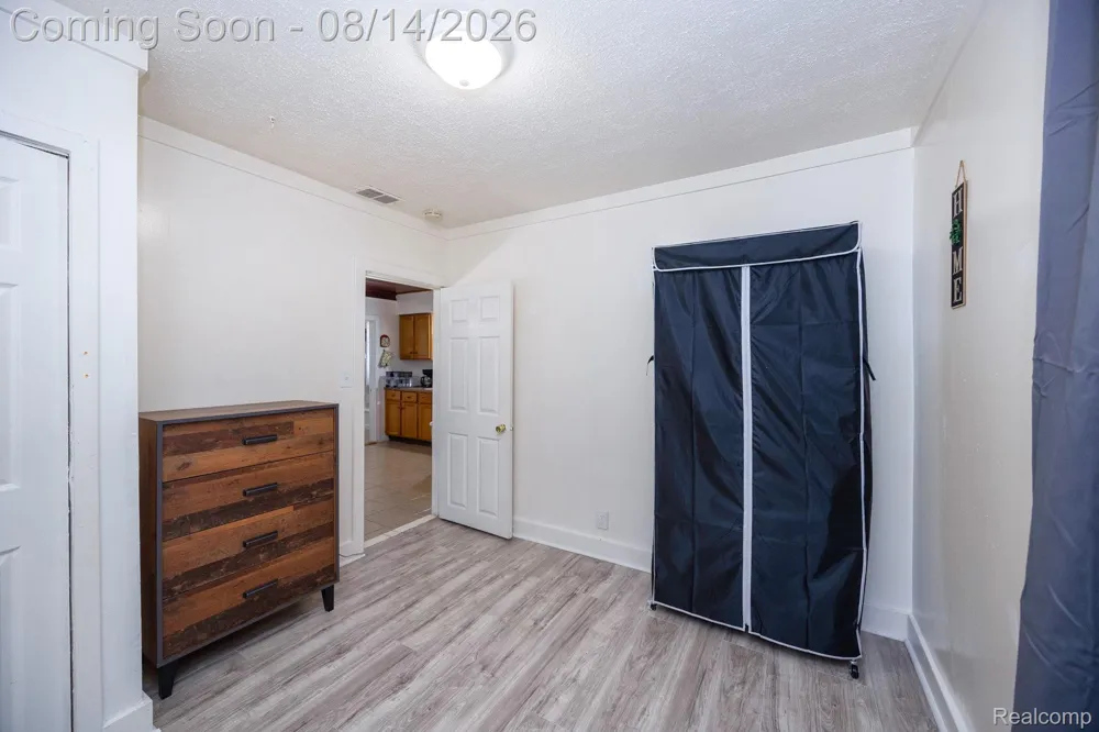 54 Walnut Street River Rouge City, MI 48218