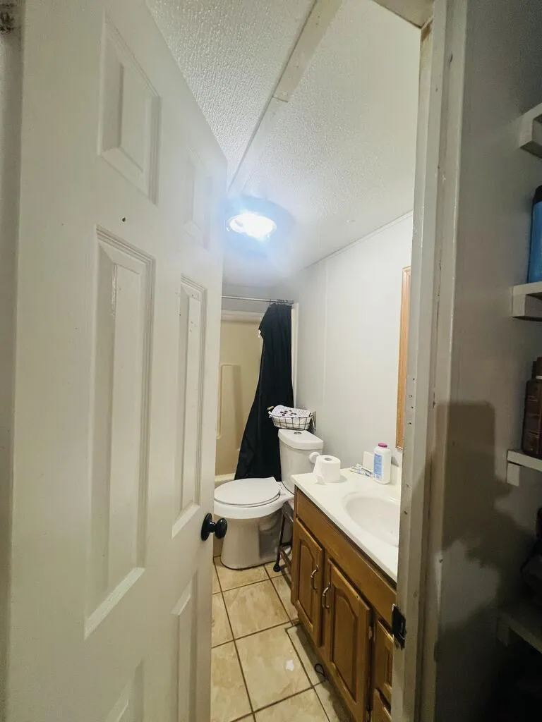 282 Friendly Lane McCaysville, GA 30555