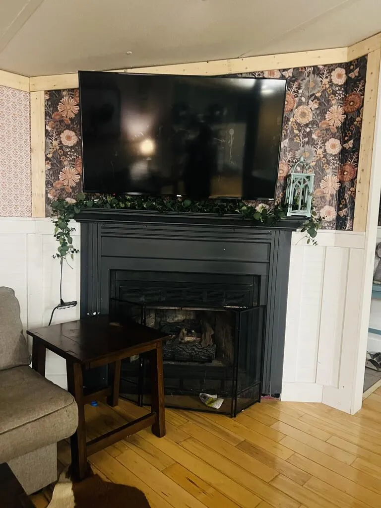 282 Friendly Lane McCaysville, GA 30555