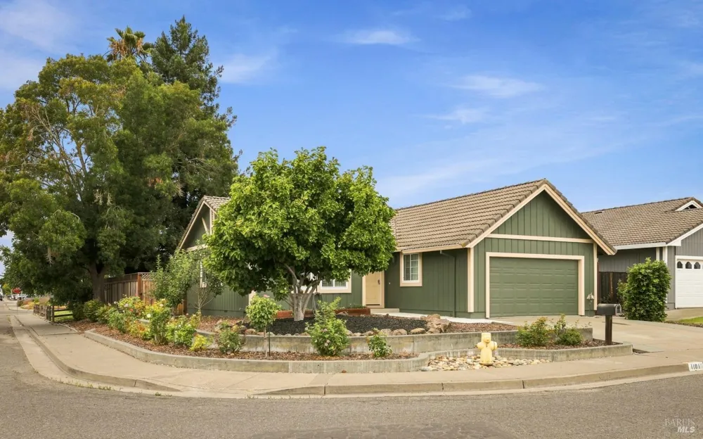1101 Daniel Drive Petaluma, CA 94954