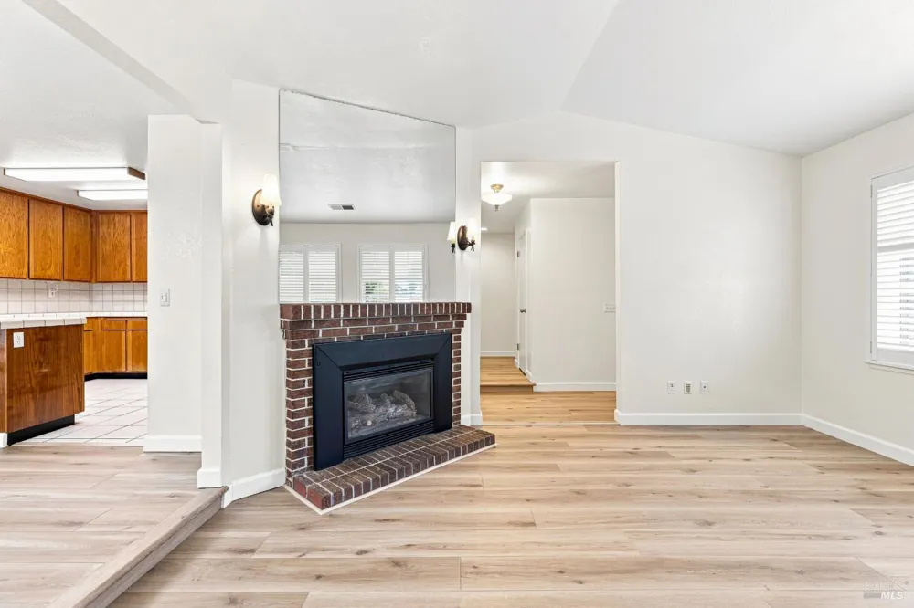 1101 Daniel Drive Petaluma, CA 94954
