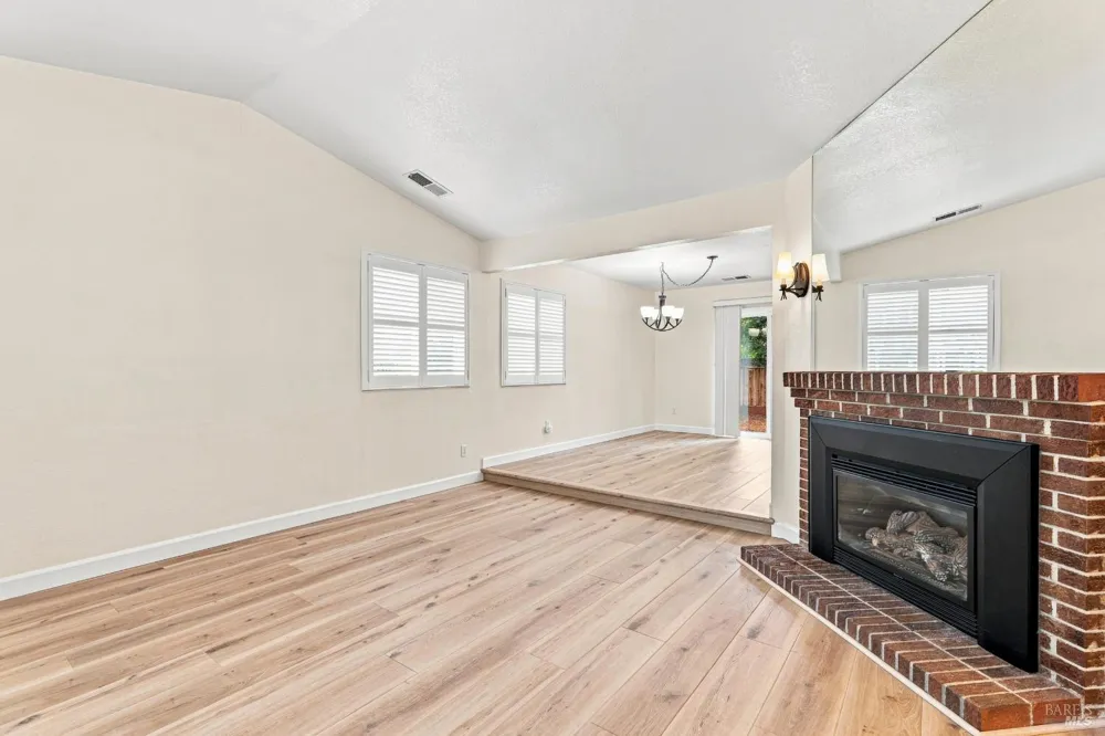 1101 Daniel Drive Petaluma, CA 94954