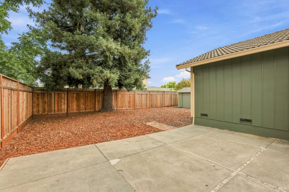 1101 Daniel Drive Petaluma, CA 94954