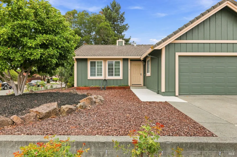 1101 Daniel Drive Petaluma, CA 94954