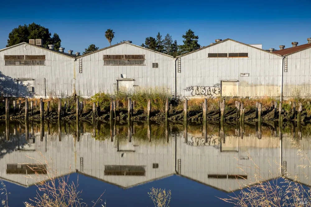 1101 Daniel Drive Petaluma, CA 94954
