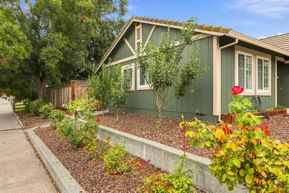 1101 Daniel Drive Petaluma, CA 94954