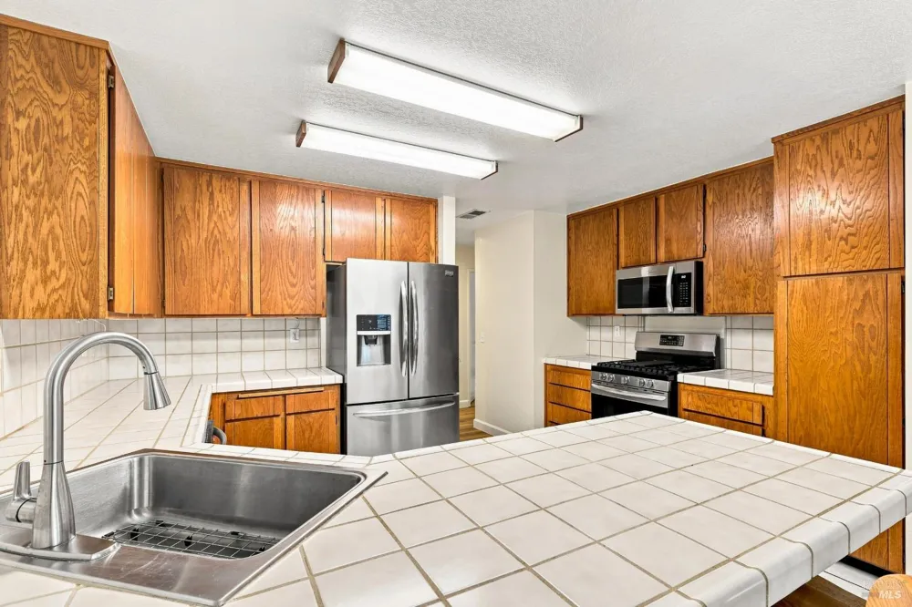 1101 Daniel Drive Petaluma, CA 94954