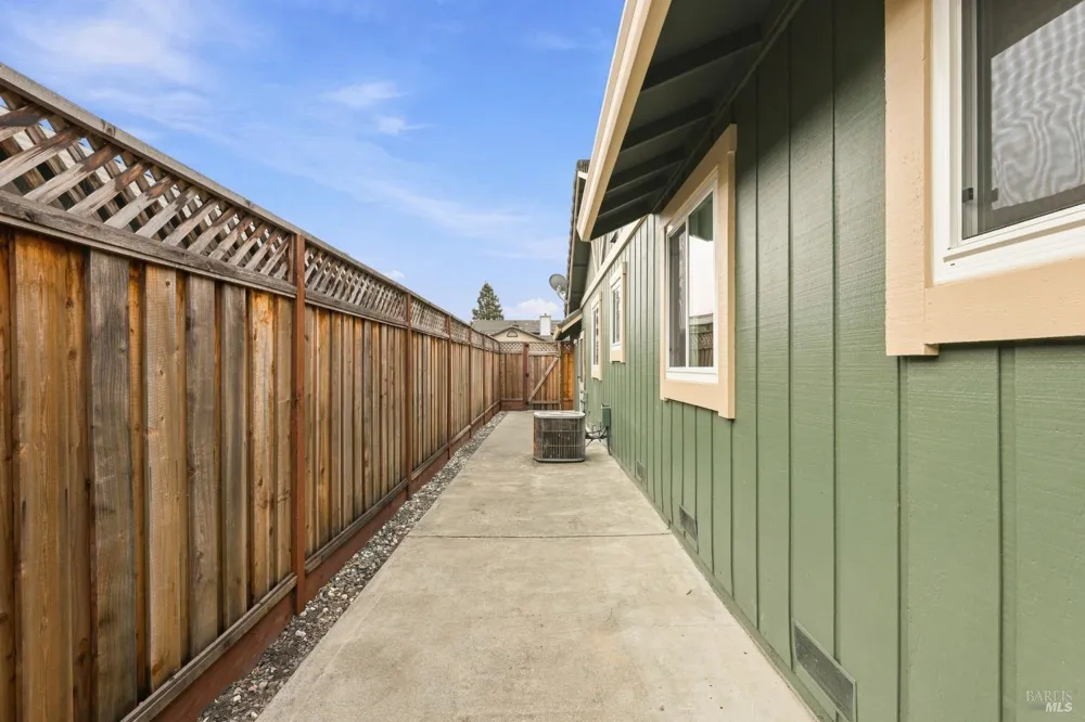 1101 Daniel Drive Petaluma, CA 94954