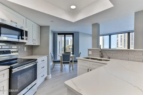1 Oceans West Boulevard #3A3